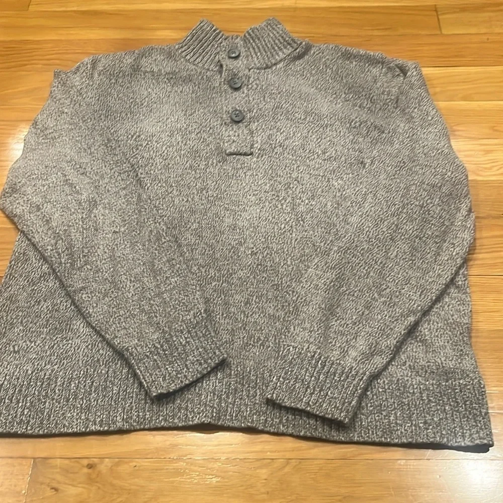 Merona men’s quarter button pull over sweater size XXlarge.